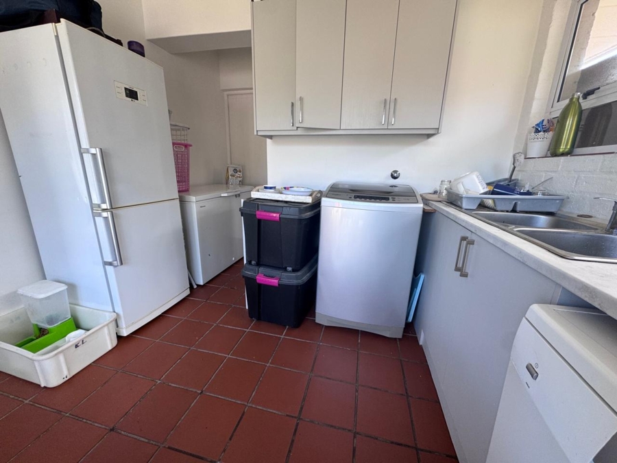 To Let 3 Bedroom Property for Rent in Strand North Western Cape
